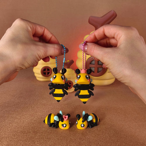 Bee & Beehive Friends – Handmade Cute Figurines & Keychains